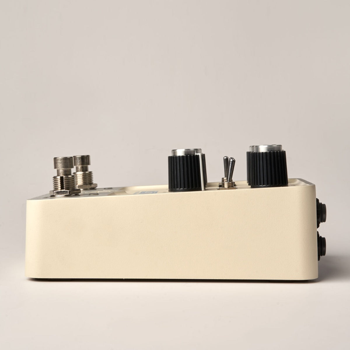 Universal Audio UAFX Astra Modulation Machine