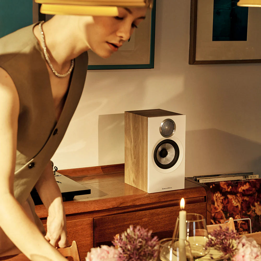 Bowers & Wilkins 607 S3 (Svart)