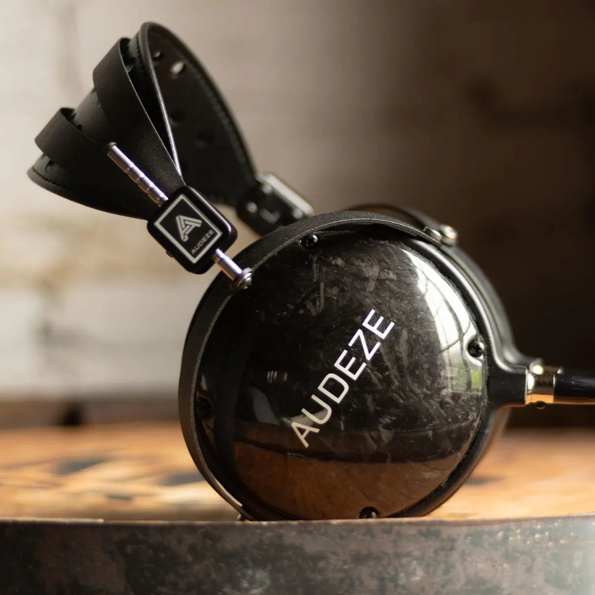 Audeze LCD-2 Classic Closed Back (Leather-Free)