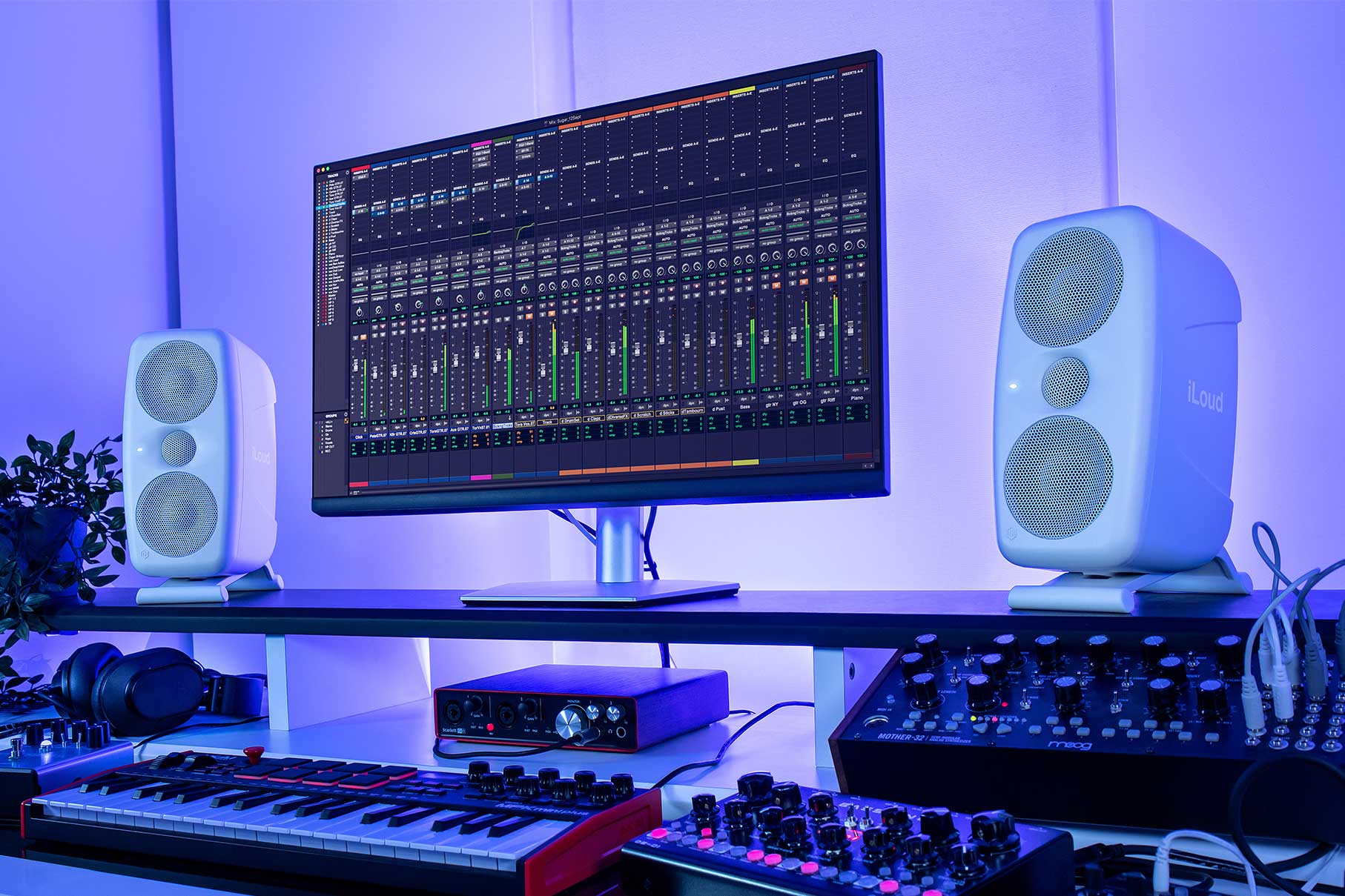 IK Multimedia iLoud MTM MK2 (par, svart)