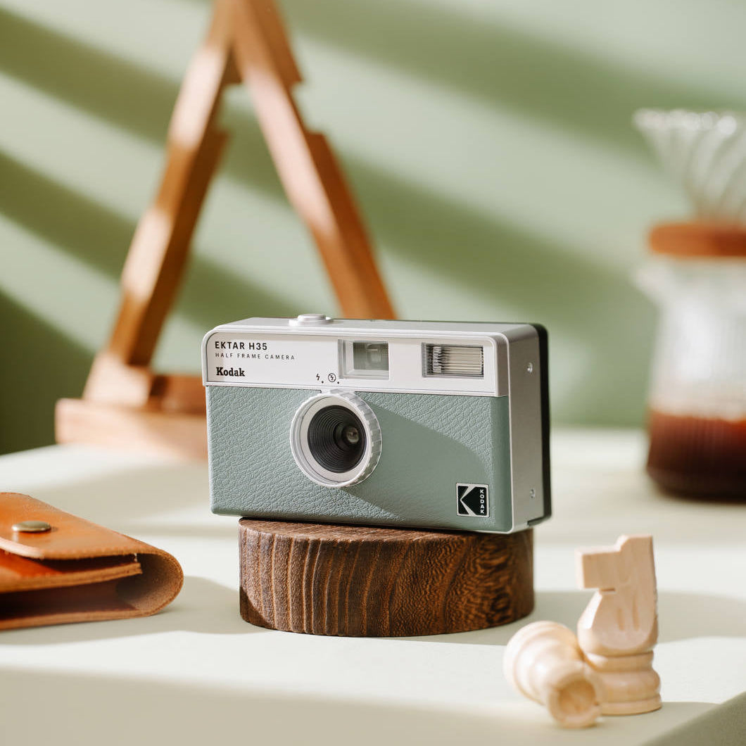 Kodak EKTAR H35 Half Frame Camera