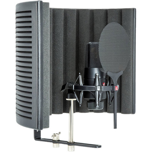 SE Electronics X1 S condenser microphone from the Studio Bundle, showing a professional studio microphone on a stand.