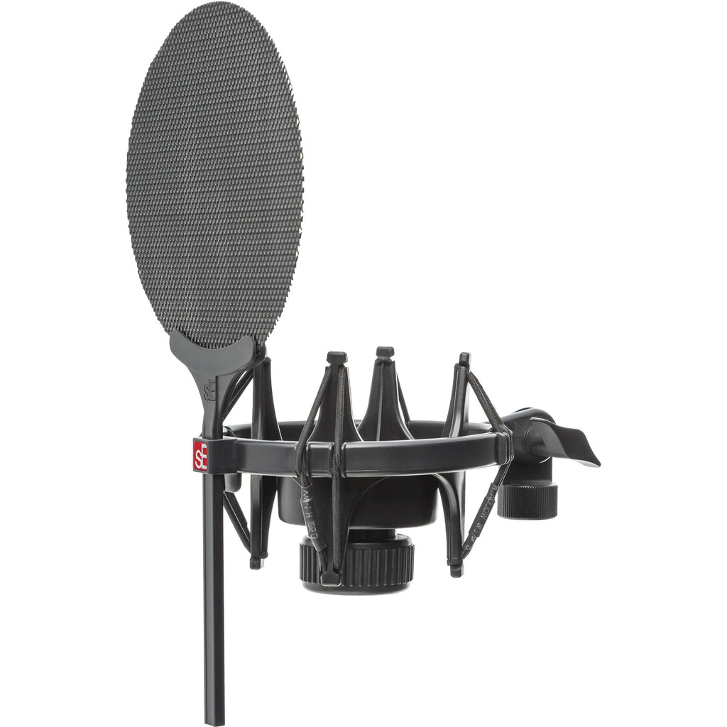 SE Electronics X1 S Vocal Pack condenser microphone with shock mount and pop filter for professional vocal recording.
