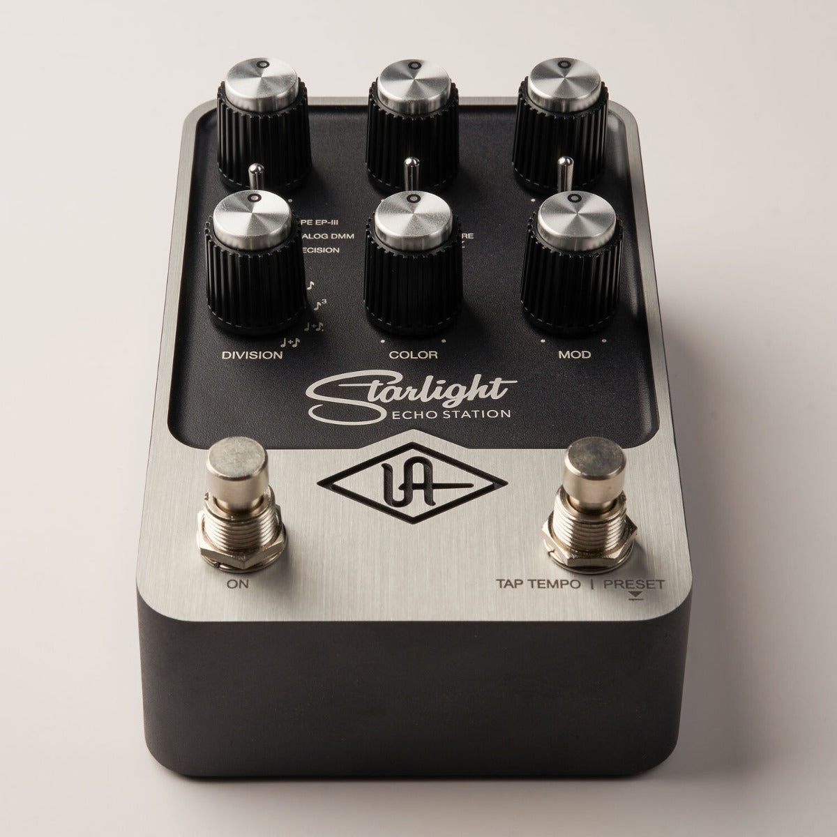 Universal Audio UAFX Starlight Echo Station | Effects