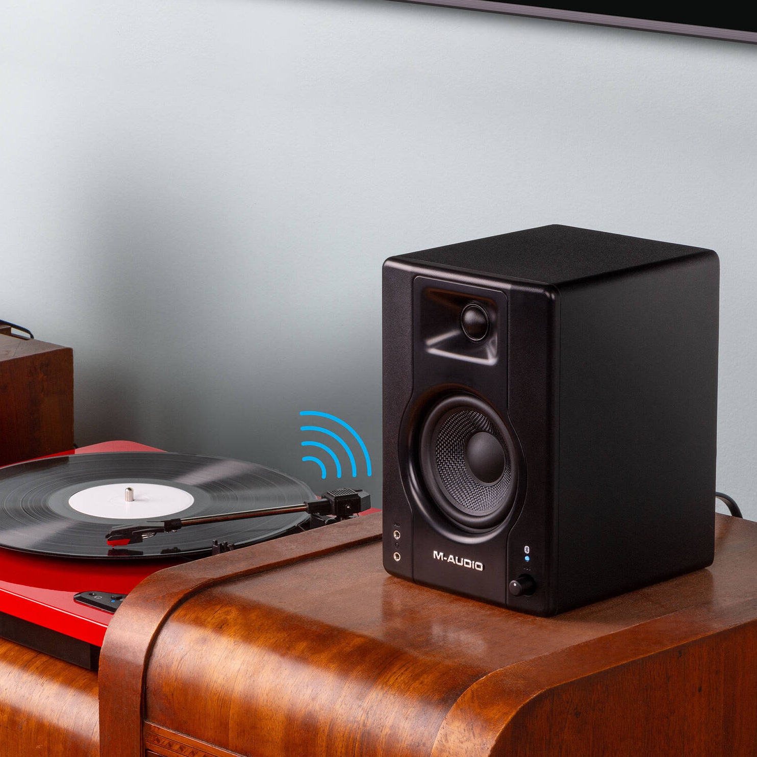 M−AUDIO BX3 BLACK M-Audio BX3 BT | Compact Bluetooth Studio Monitors at Soundium