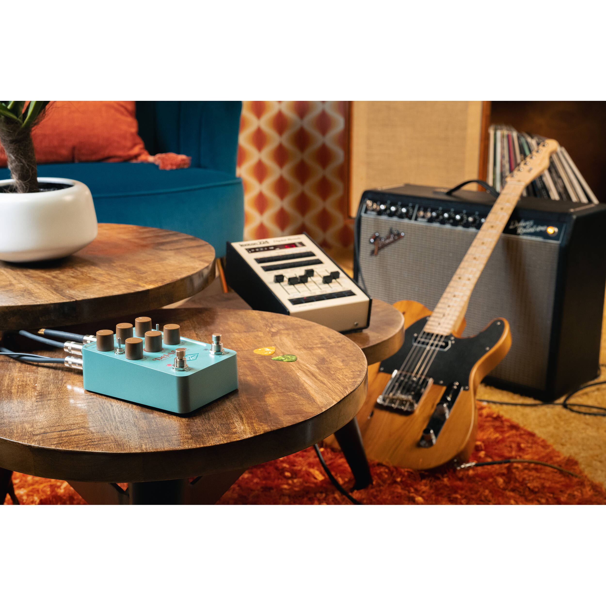 Universal Audio UAFX Del-Verb Ambience Companion | Effects