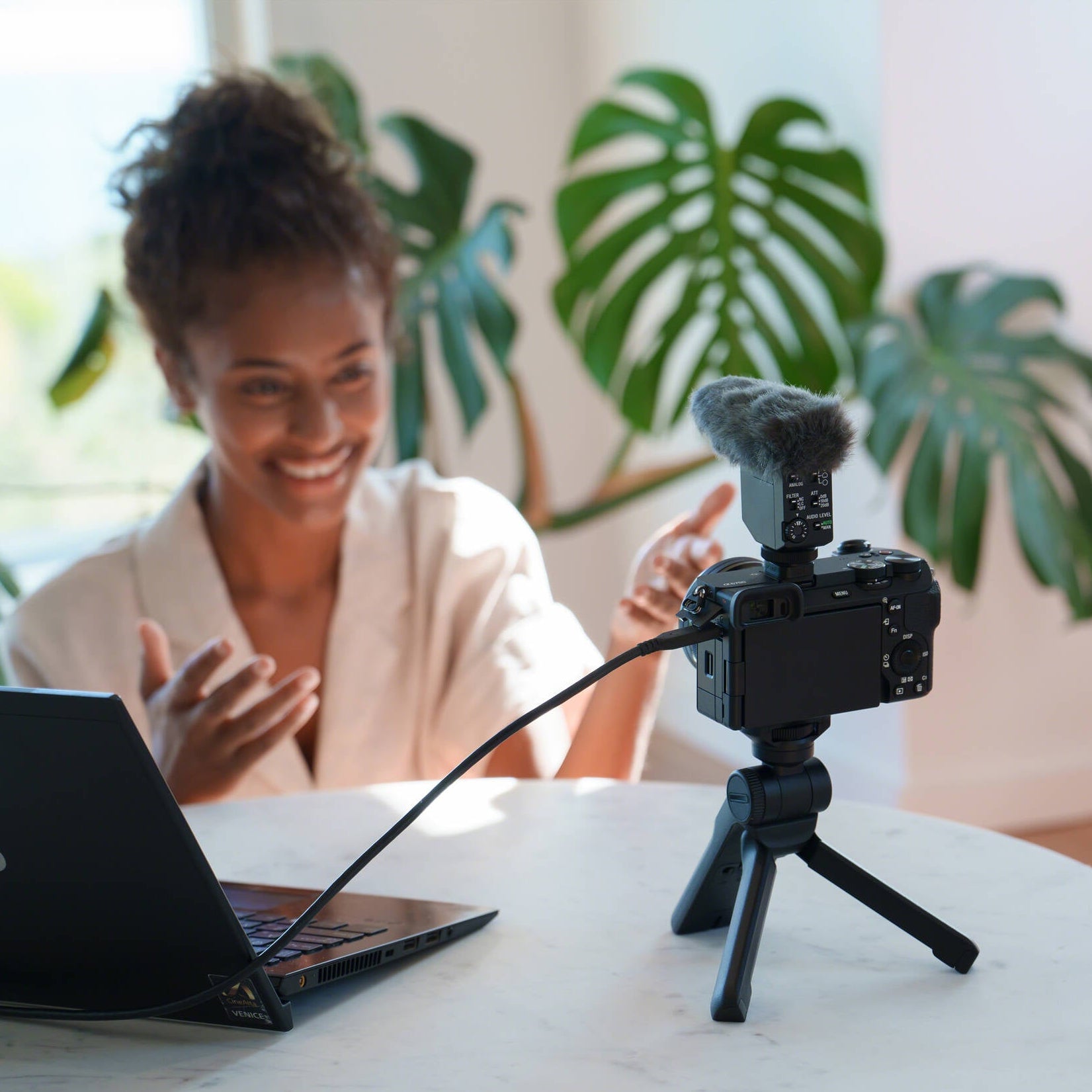 Sony Alpha 6700 + 18-135mm Zoom Lens