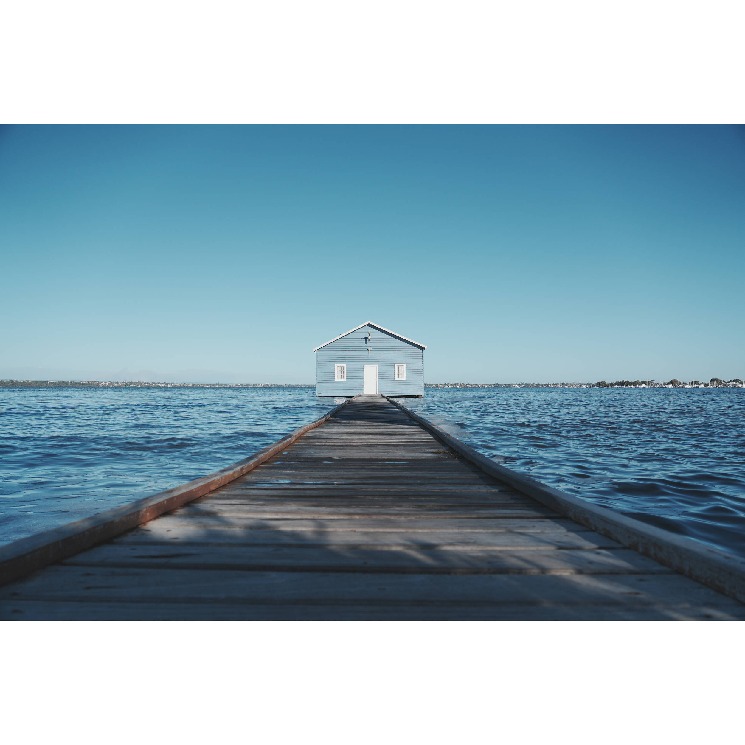 Sony Alpha 6700 + 18-135mm Zoom Lens