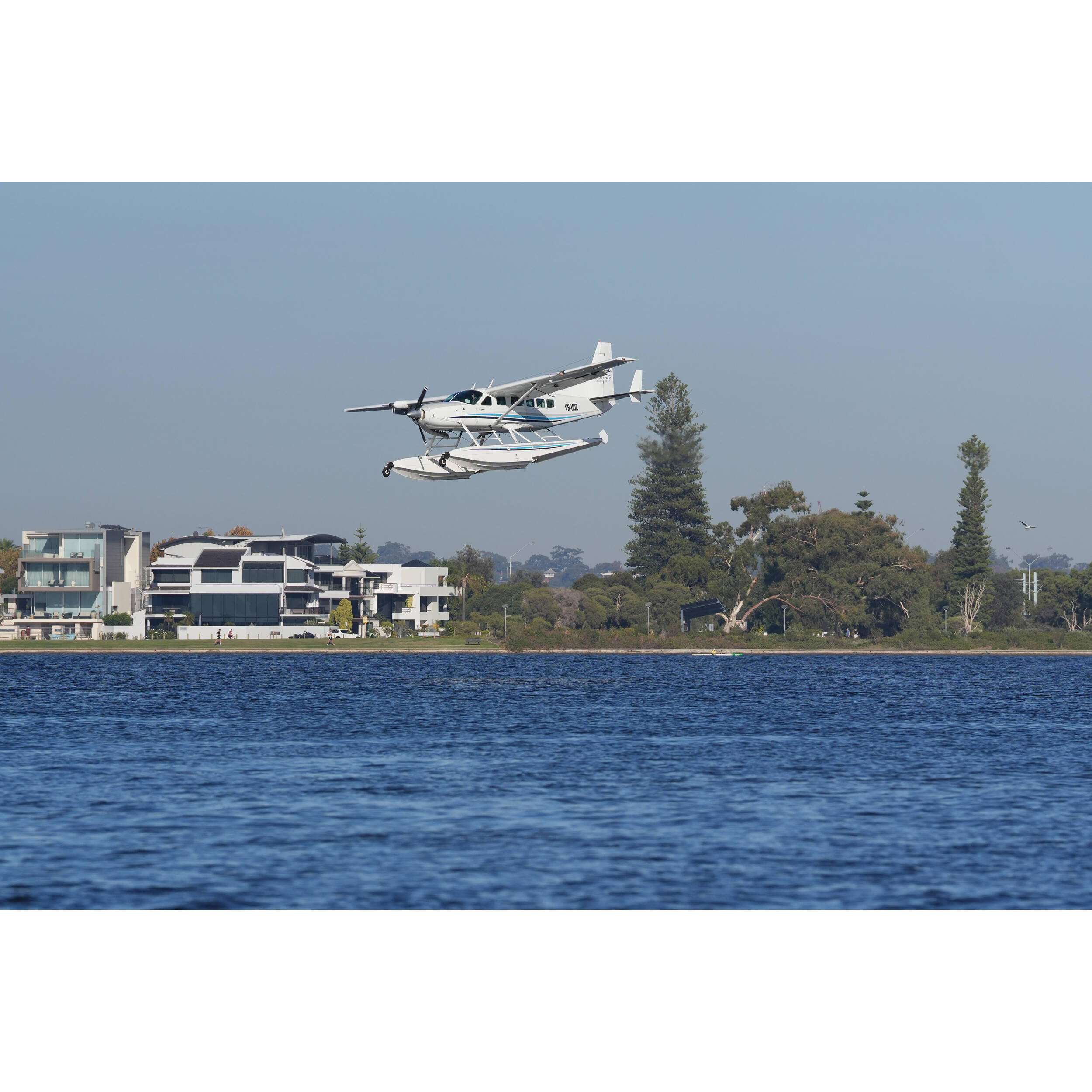 Sony Alpha 6700 + 18-135mm Zoom Lens