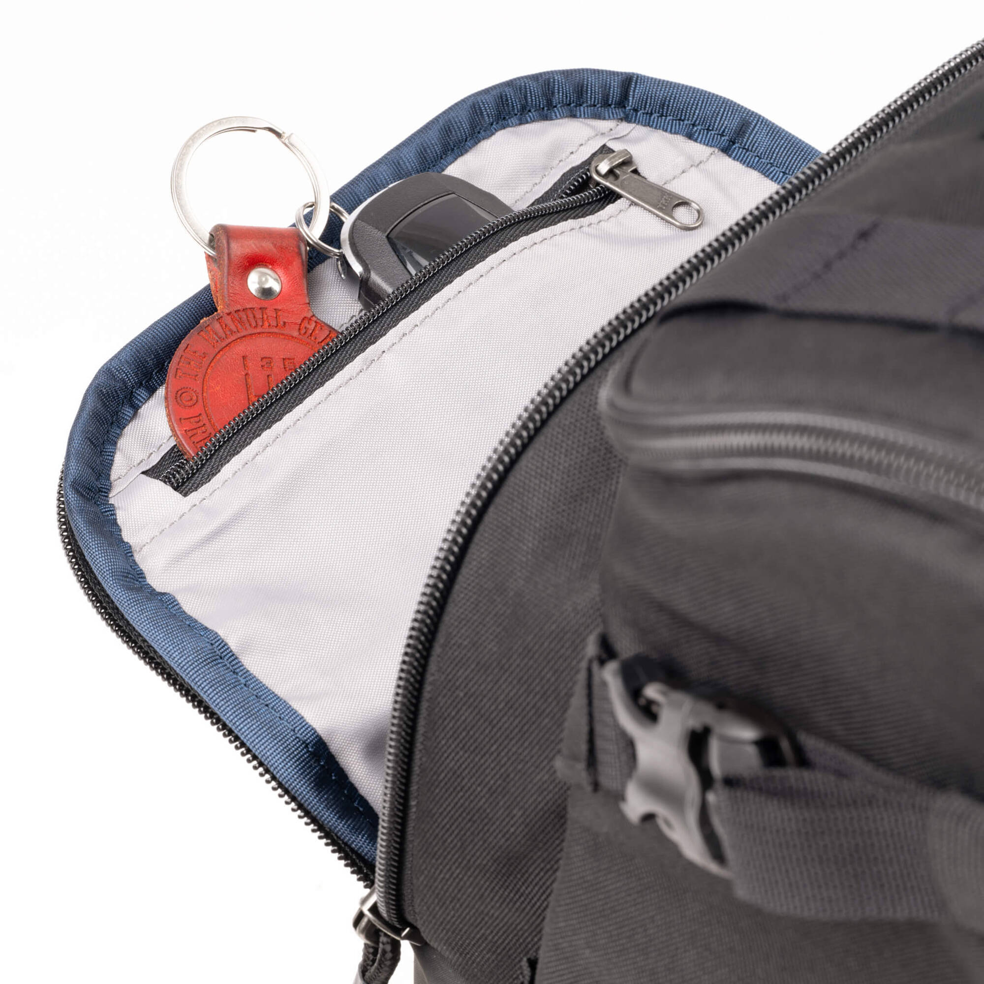 Think Tank DarkLight