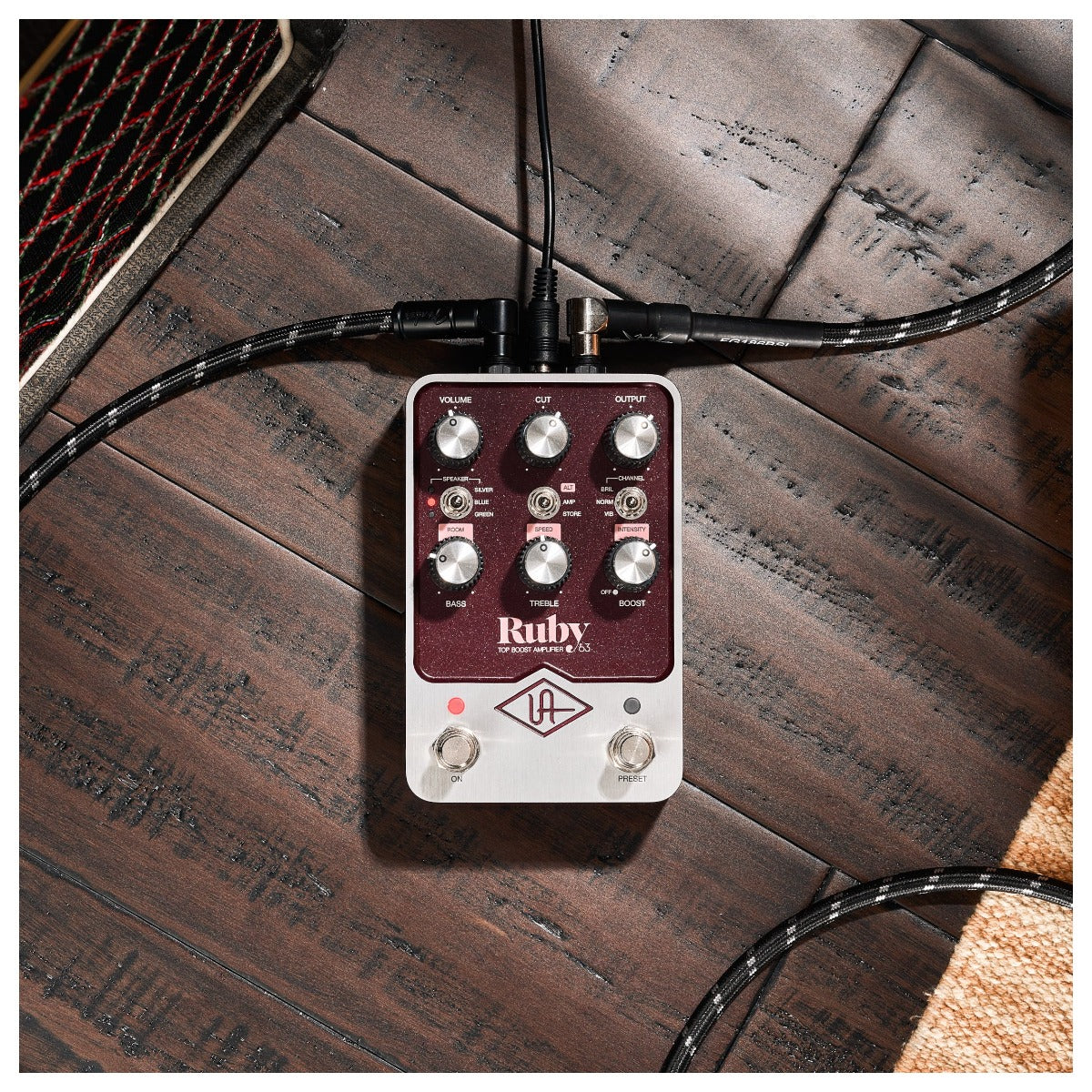 ruby pedal Universal Audio Ruby '63 Top Boost Amplifier