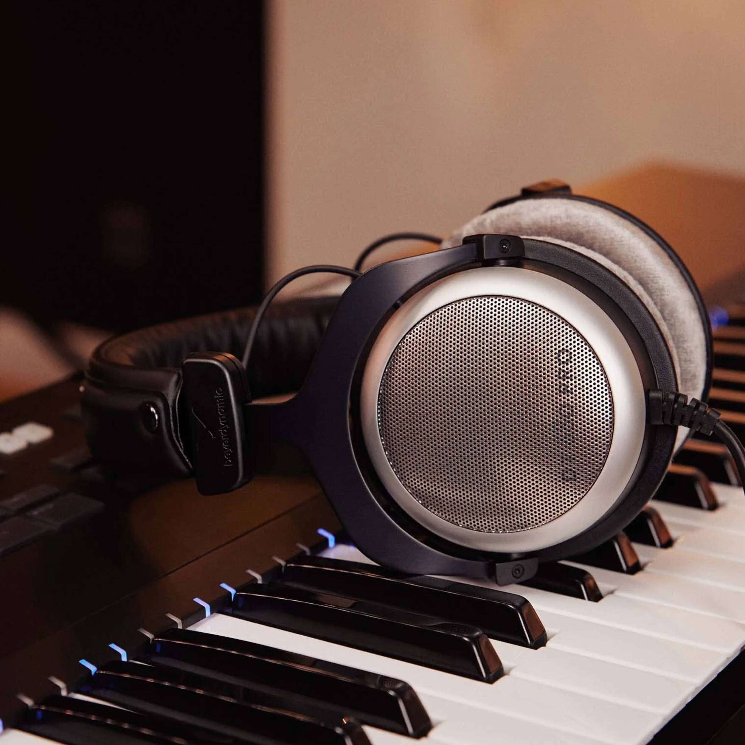 Beyerdynamic DT 880 Pro hörlurar (250 Ω)