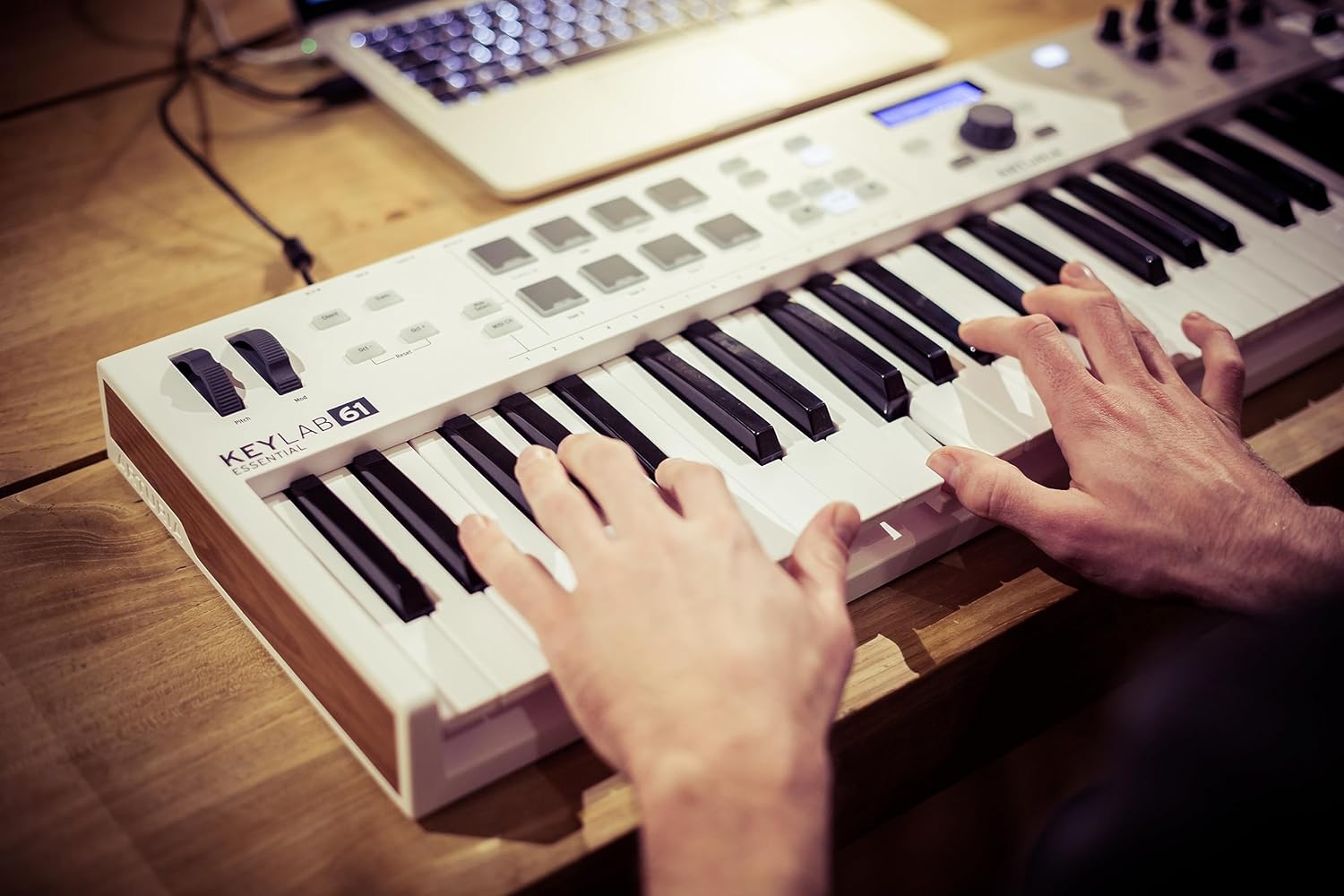 Arturia KeyLab Essential 61 MK3