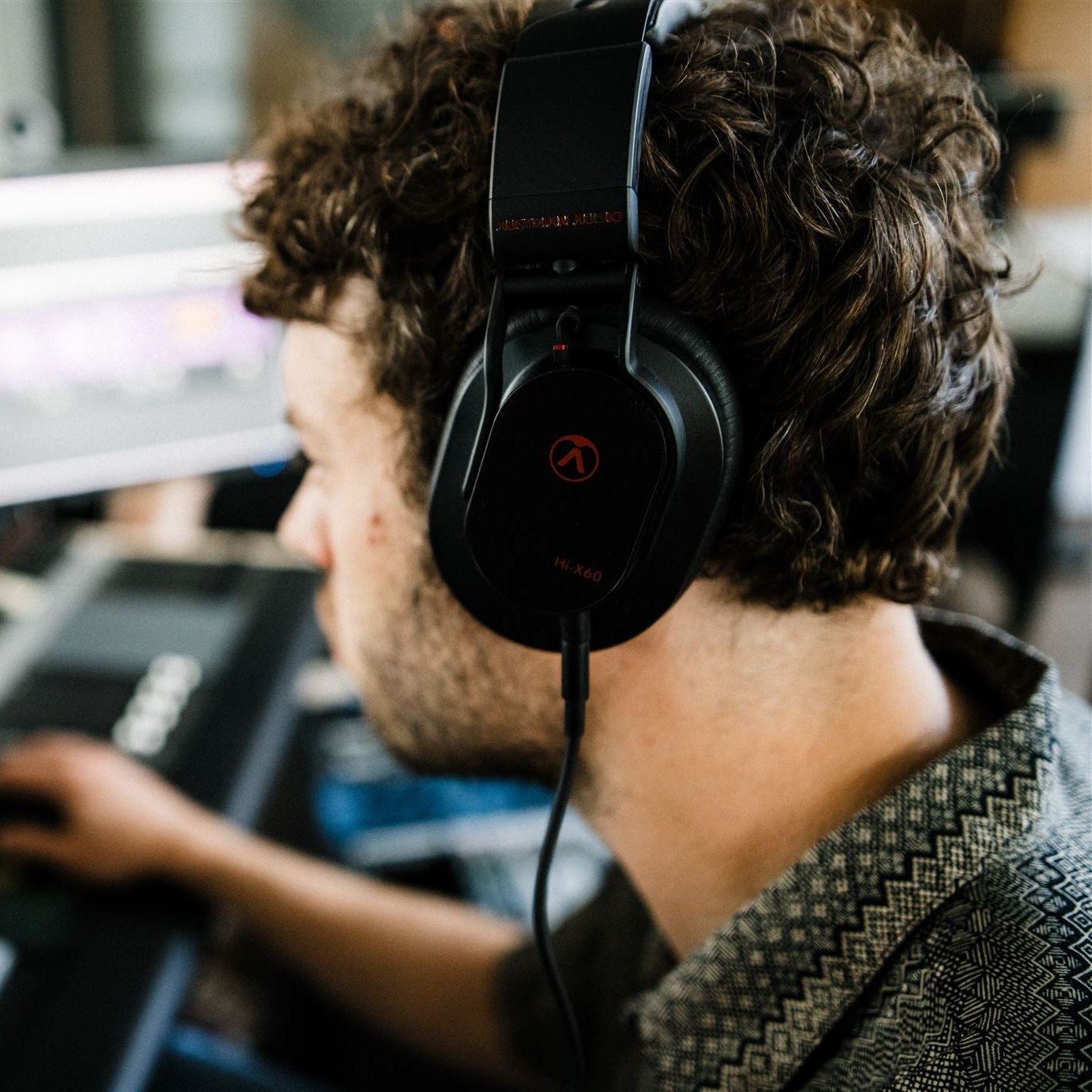 Austrian Audio Hi-X60 | Studio Headphones for Critical Listening