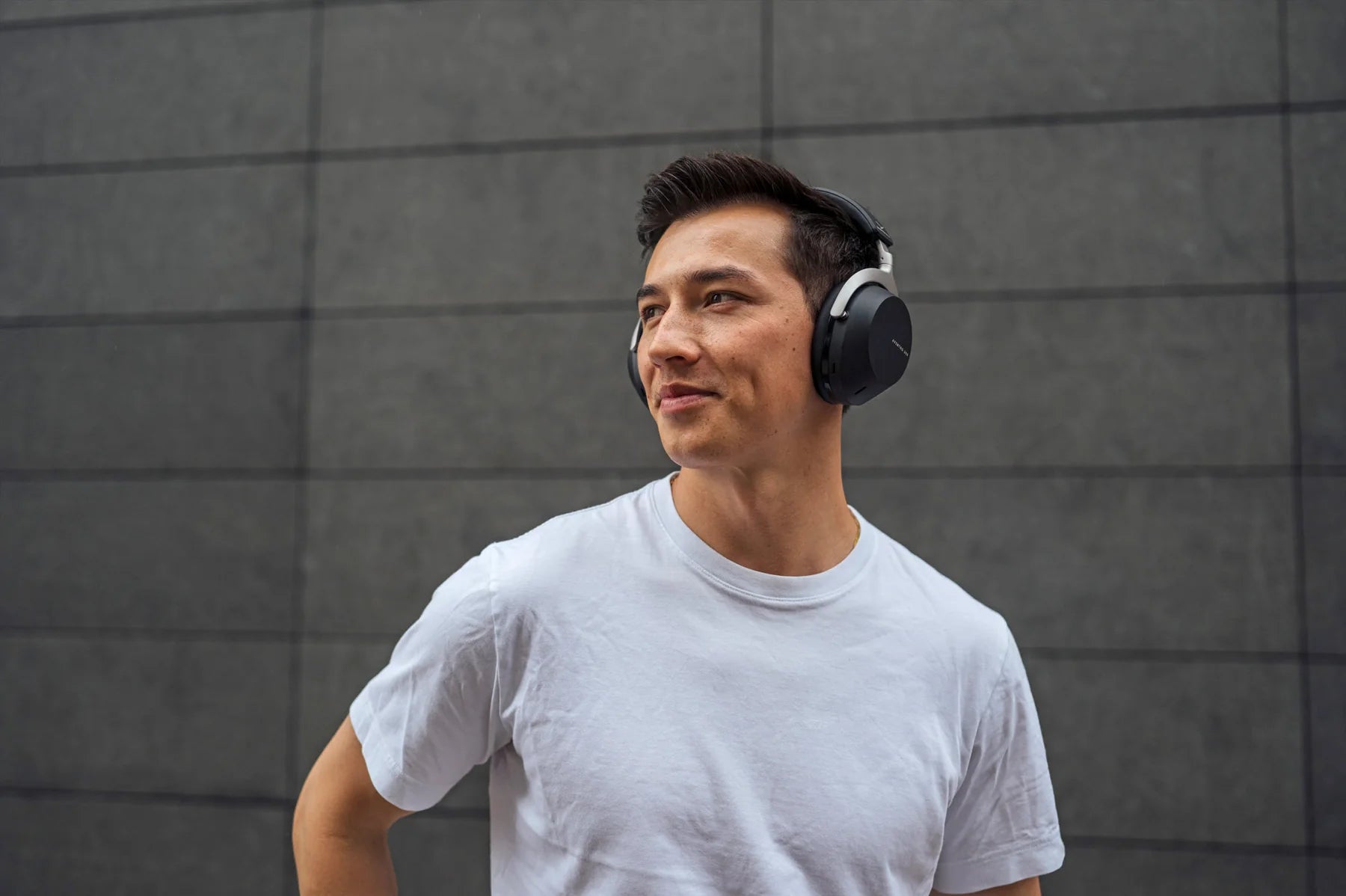 Beyerdynamic Aventho 300