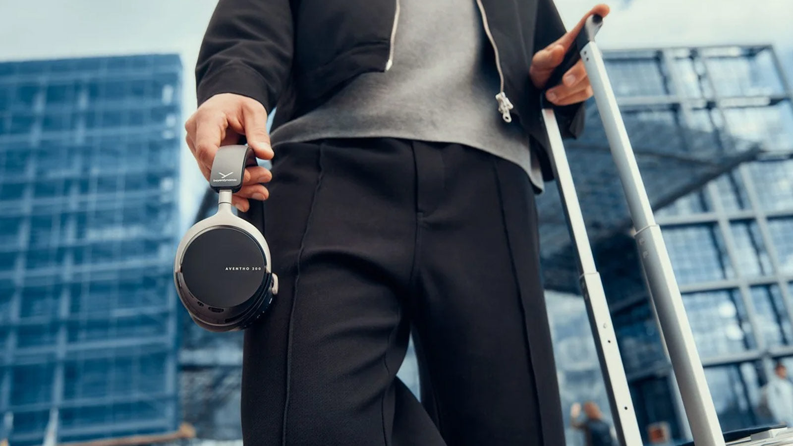 Beyerdynamic Aventho 200 wireless headphones with over-ear design and black finish, featuring ear cushions and headband.