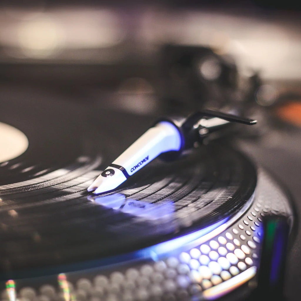 Ortofon Concorde Scratch MK2 turntable cartridge with stylus for DJ scratching and turntable mixing.