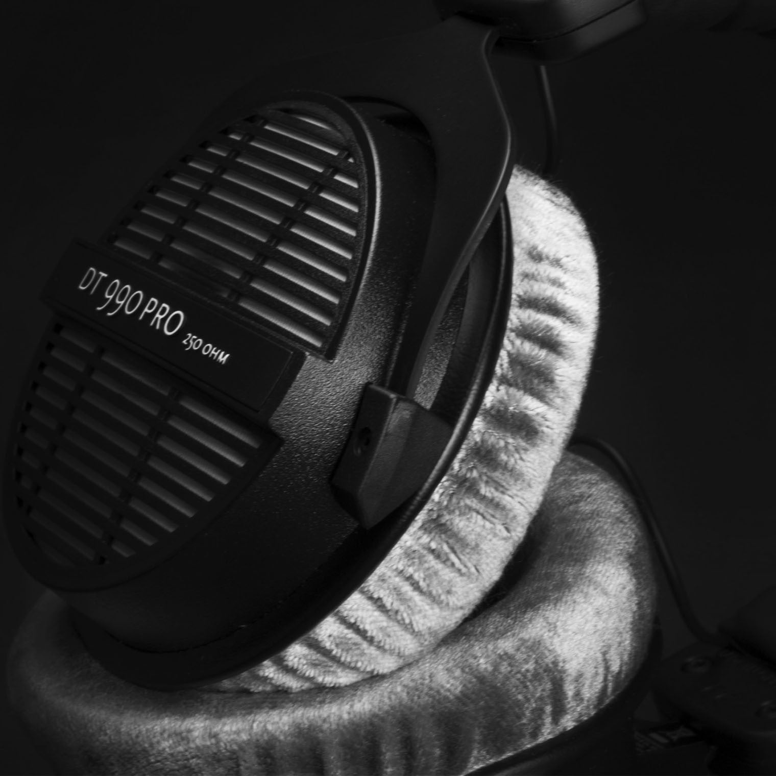 ヘッドホン Beyerdynamic DT 990 PRO 250 OHM Amazon.co.jp: beyerdynamic DT-990-Pro-250 プロフェッショナル音響