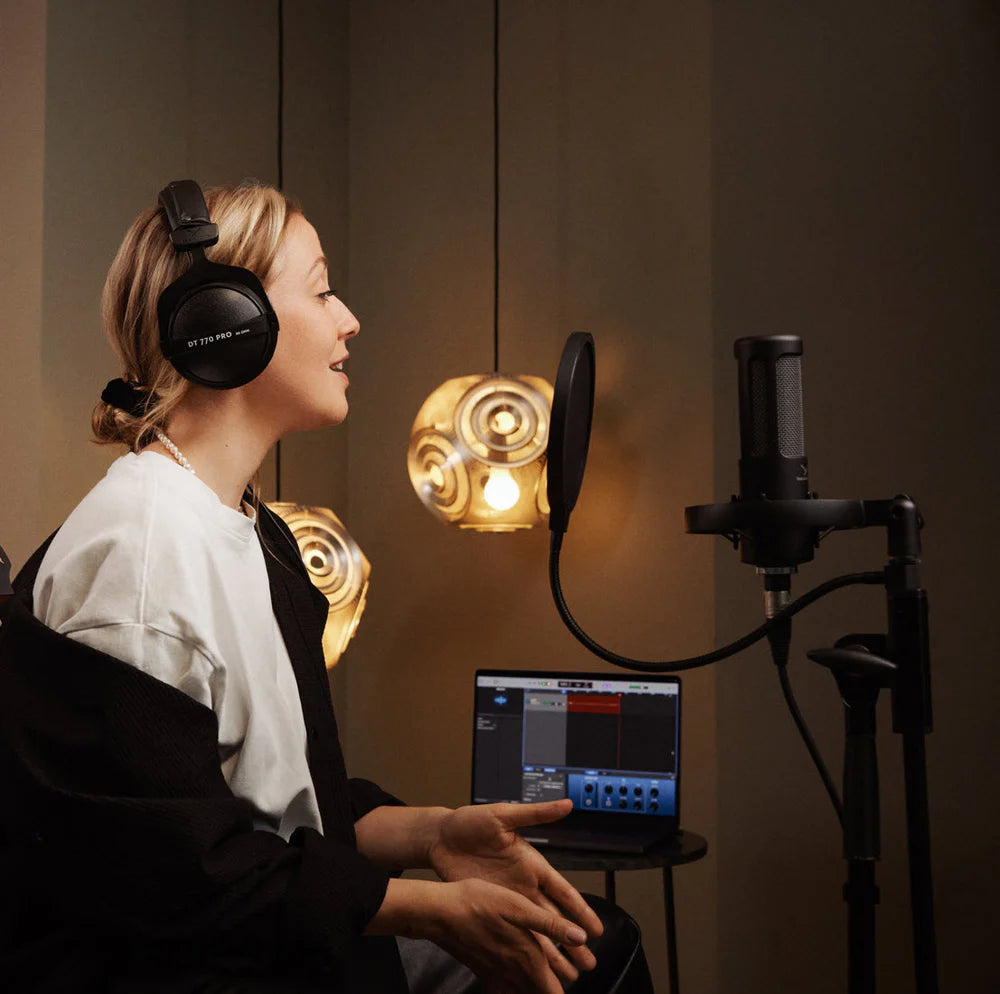 Beyerdynamic DT 770 Pro 80Ω studio headphones with over-ear design and padded ear cups for comfortable listening.