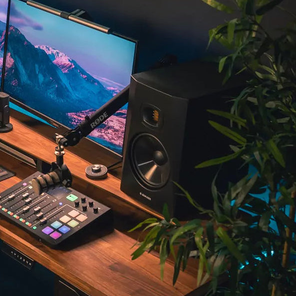Adam Audio T8V Adam Audio T8V