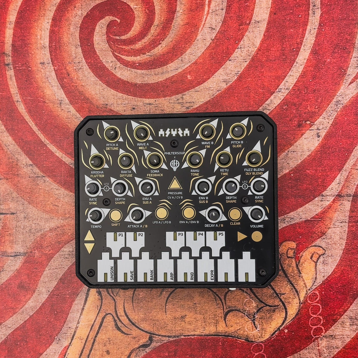Animal Factory Amplification Asura, top view on a patterned backdrop