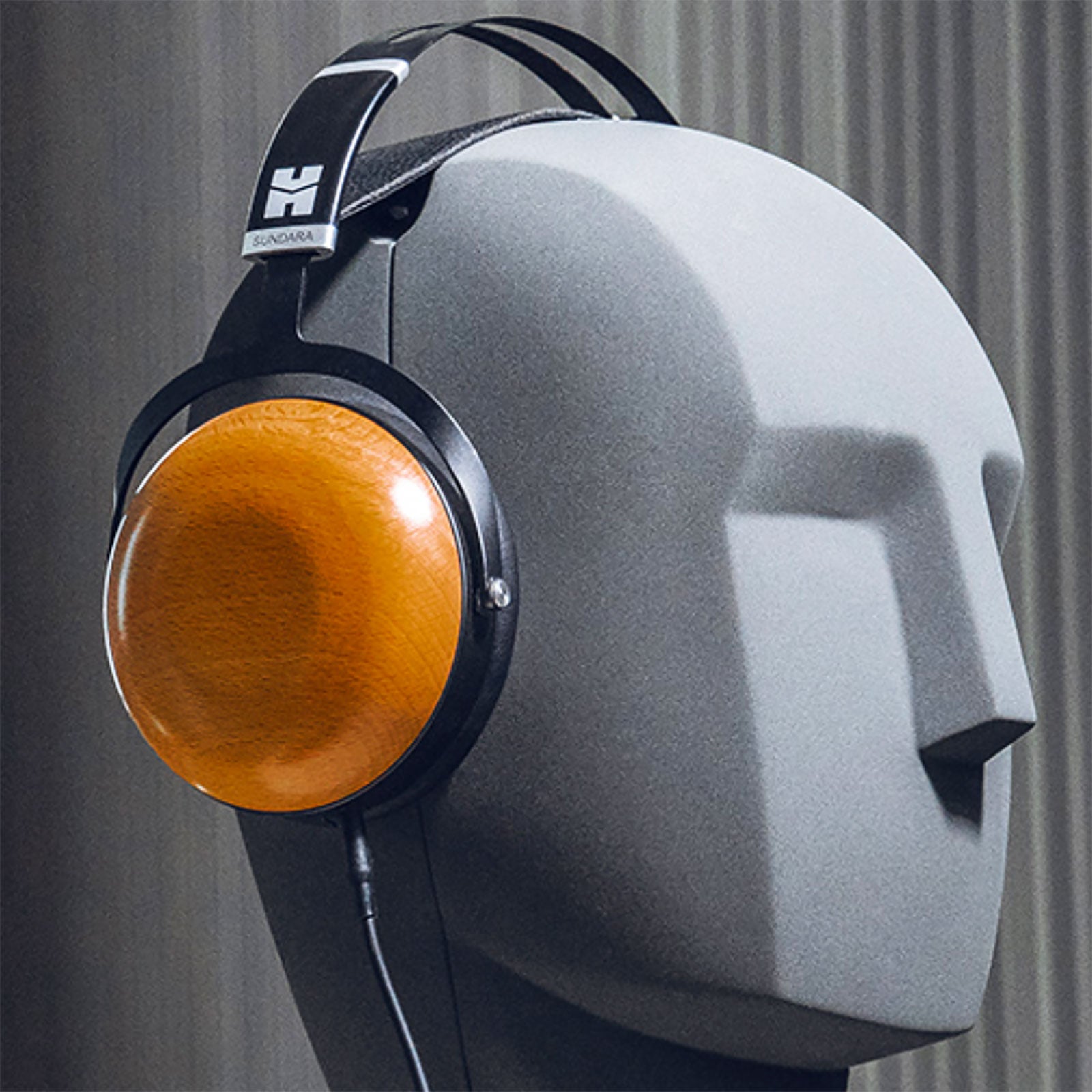 HiFiMAN Sundara (Closed-Back) Wired Headphones | Soundium
