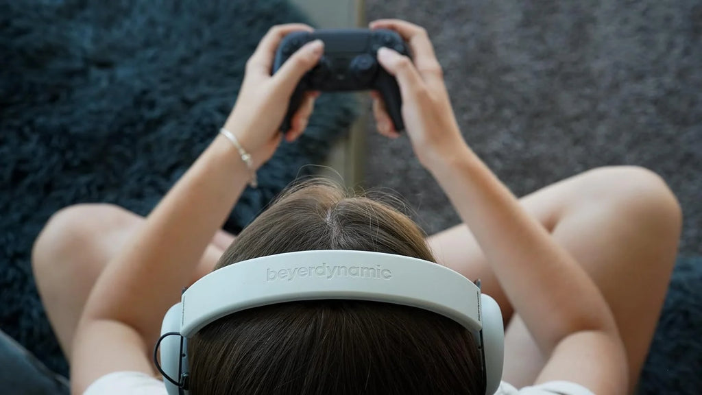 Beyerdynamic MMX 200 Wireless gaming headphones