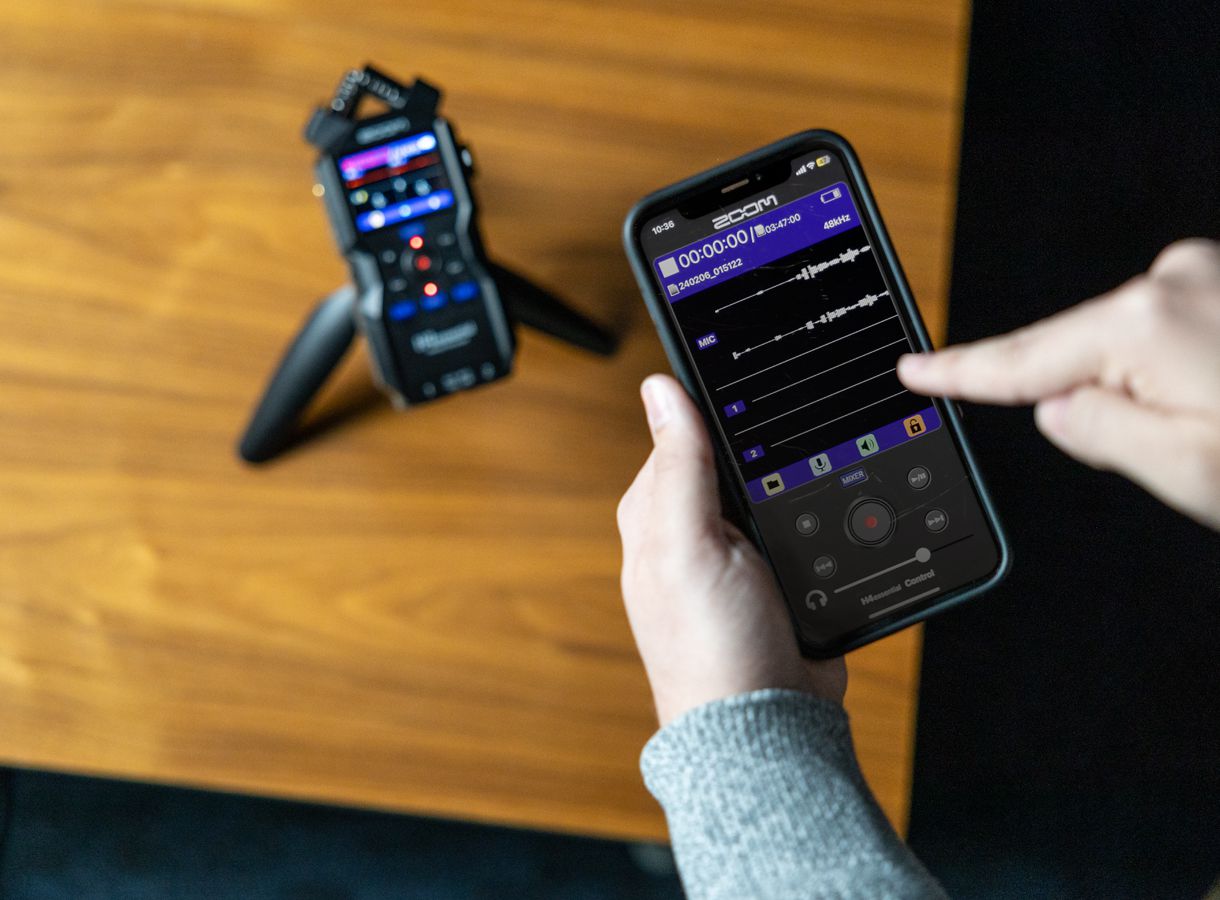 Zoom H4essential