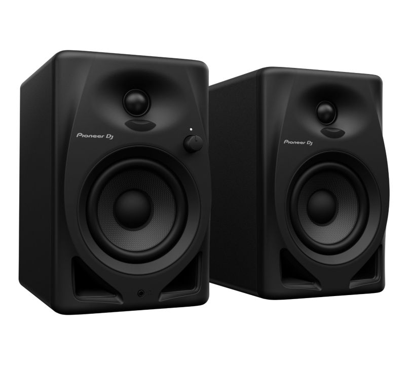 AlphaTheta DDJ-FLX2 DJ bundle for bedroom studio, includes DJ controller and accessories in a compact setup.