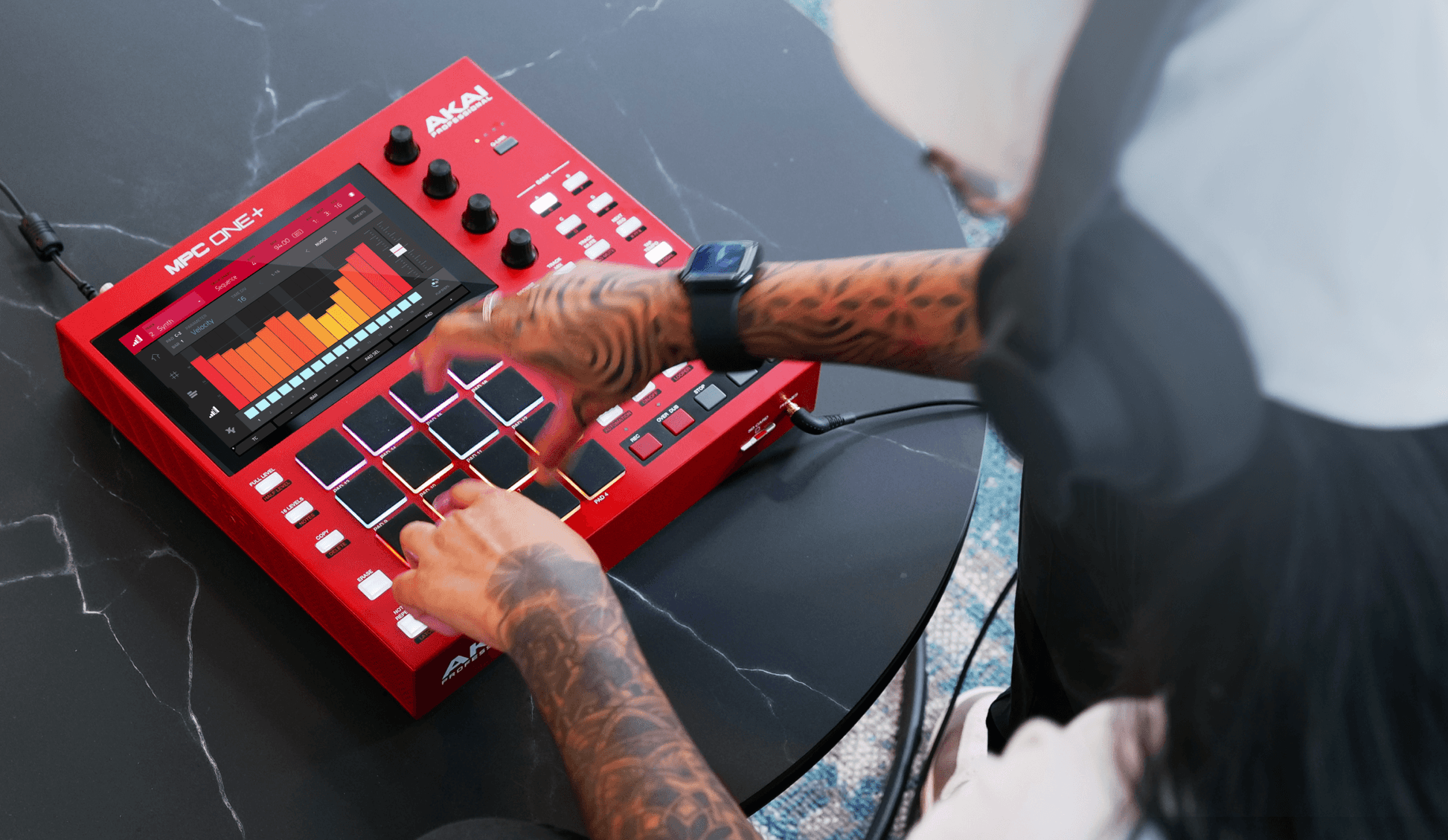 Akai Professional MPC One+ (Red) Akai Professional MPC One+ (Red)