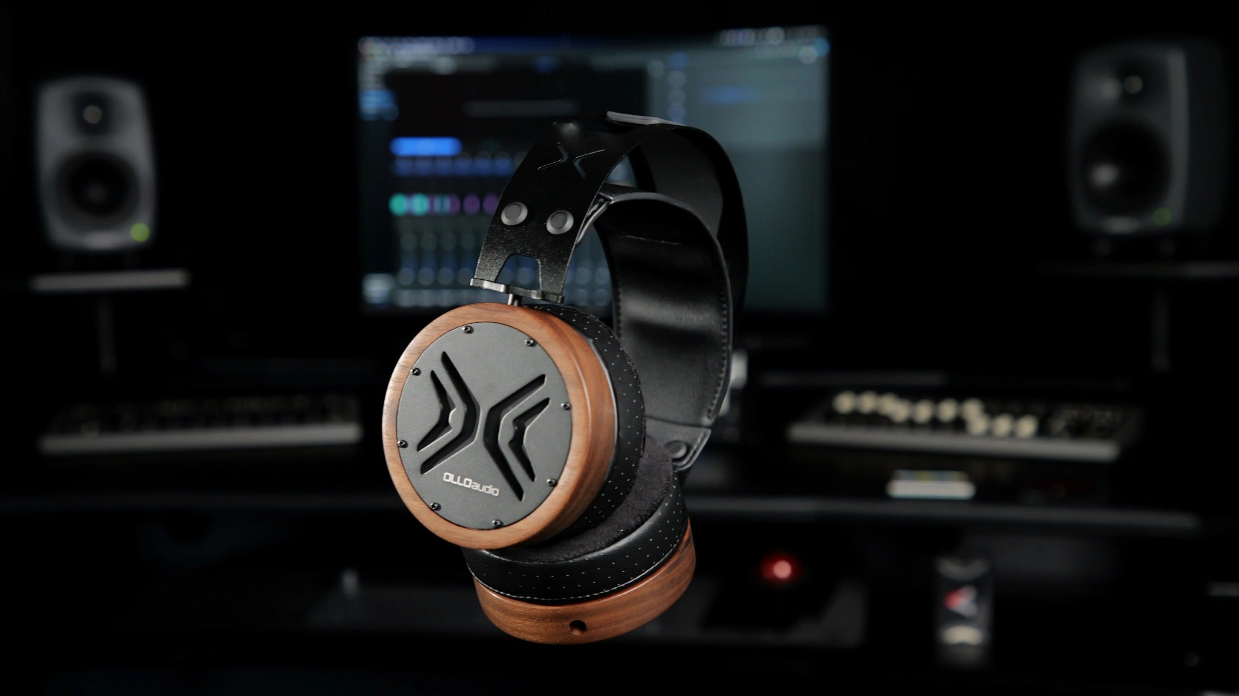 OLLO Audio X1 | Studio Headphones | Soundium