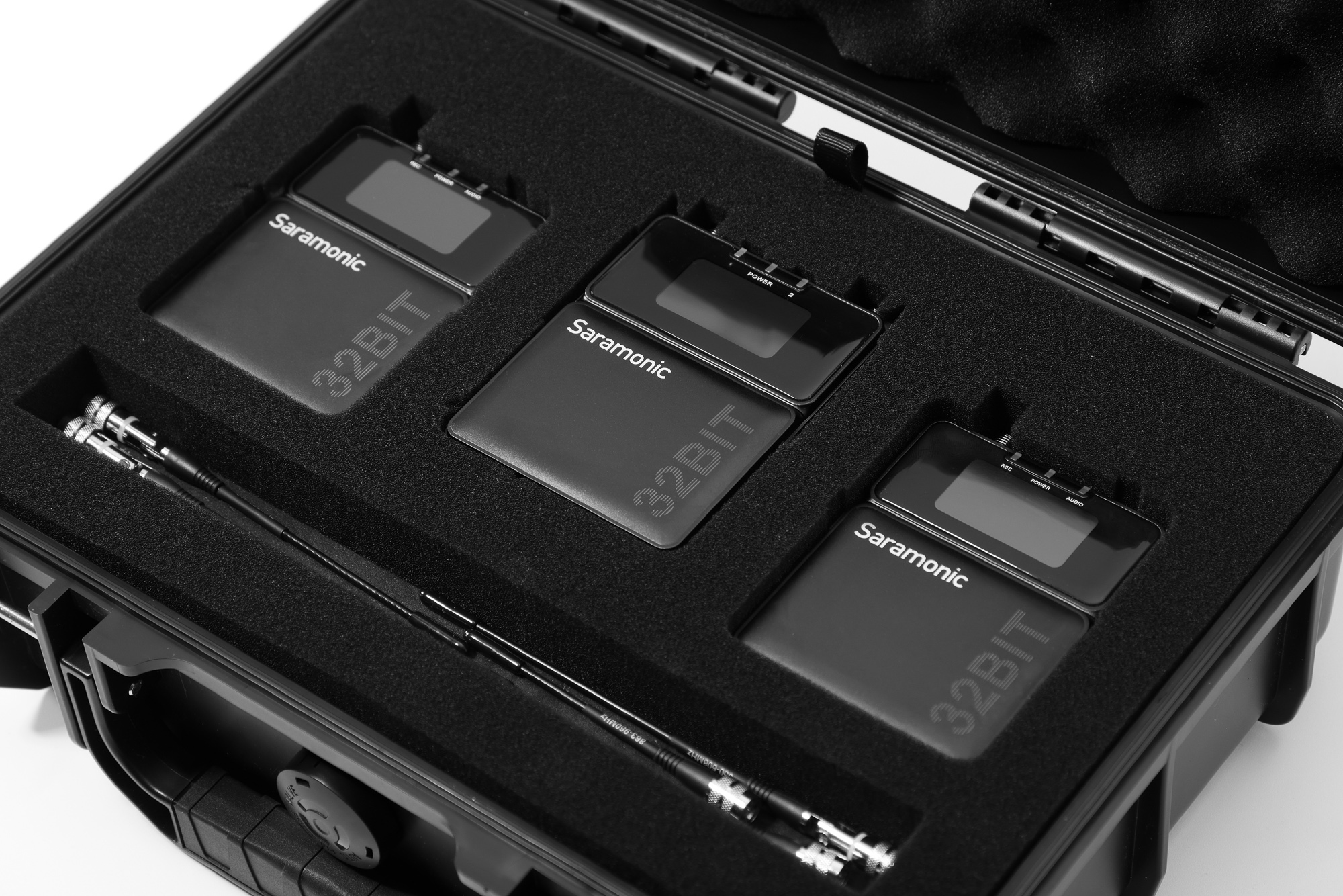Saramonic K9 professional wireless microphone system with transmitter and receiver units, compact and portable for audio recording.
