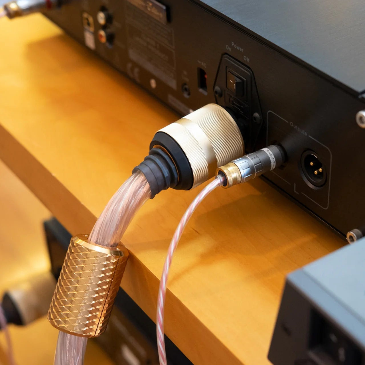 SilentPower Quasar 1.8m cable with sleek design and durable connectors, ideal for high-quality audio connections.