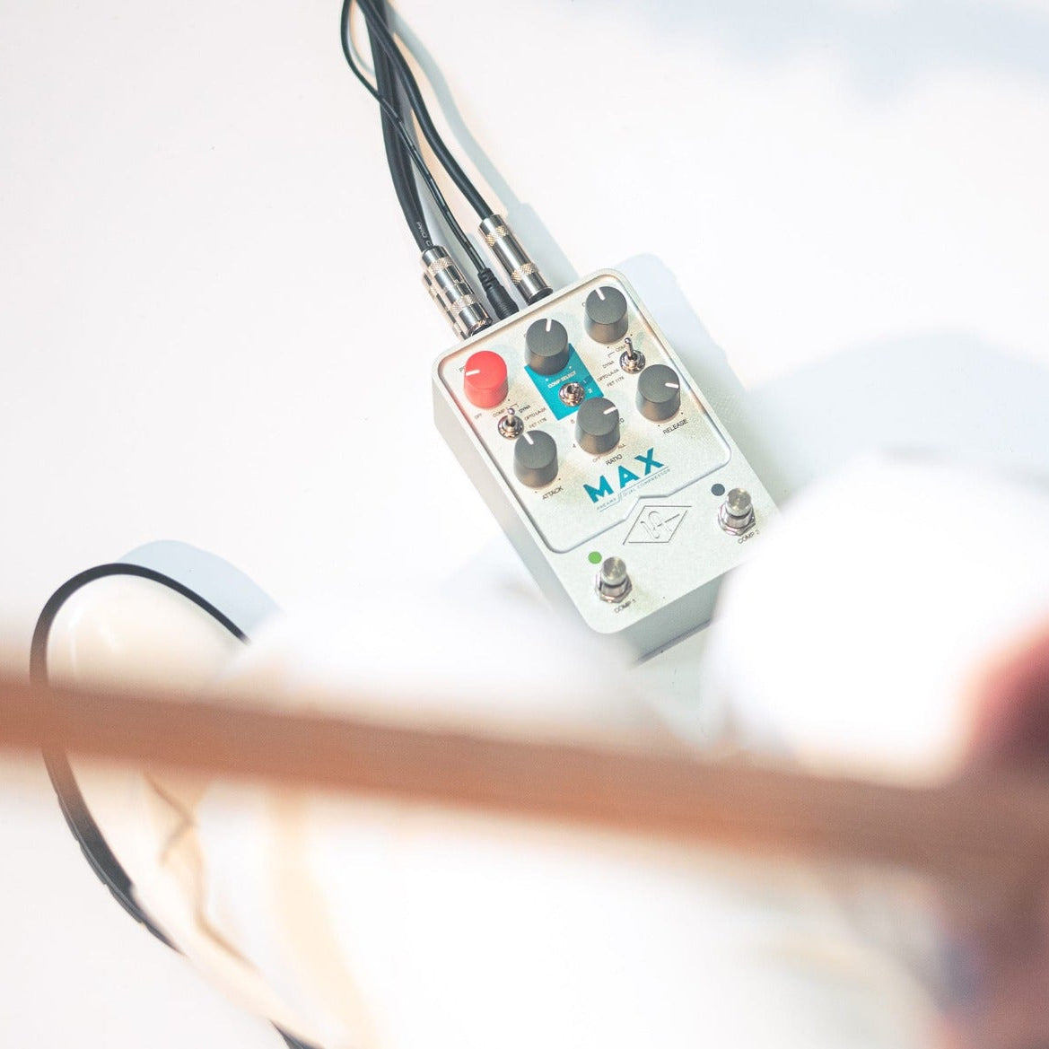 【UAFX】 Max Preamp & Dual Compressor Universal Audio UAFX Max Preamp & Dual Compressor