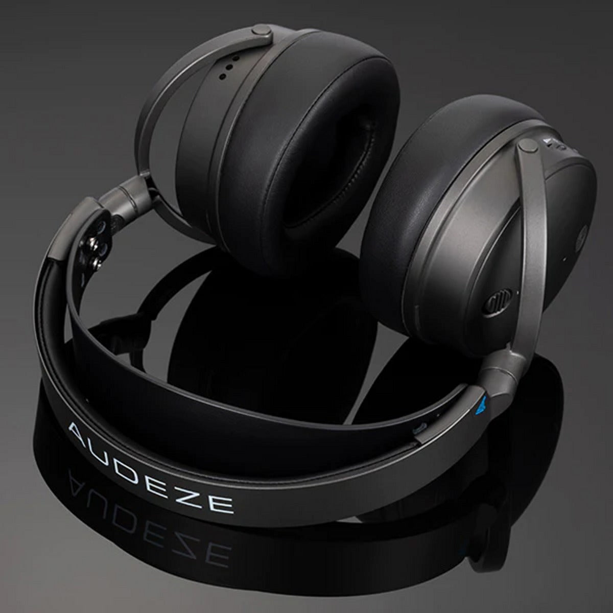 Audeze Maxwell (Playstation Edition) | Gaming Headphones | Soundium