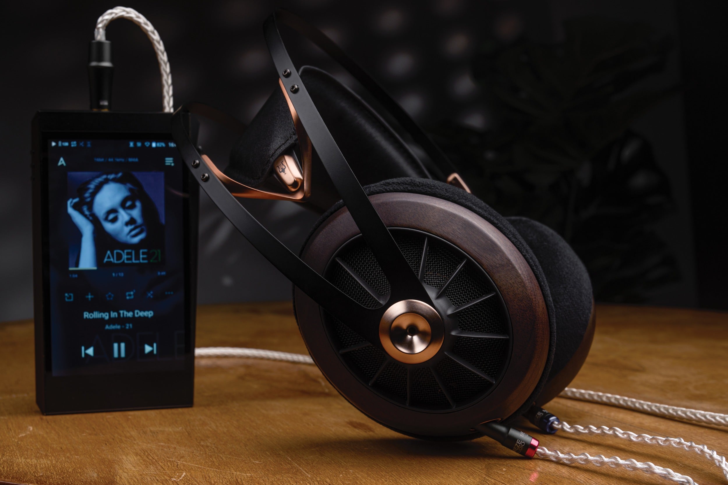 Meze Audio 109 Pro | Premium Wired Headphones at Soundium