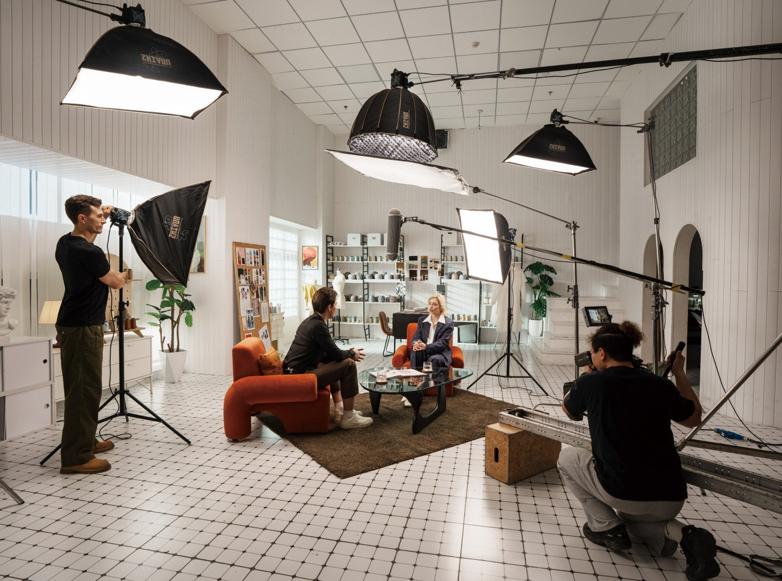 Zhiyun Molus B100