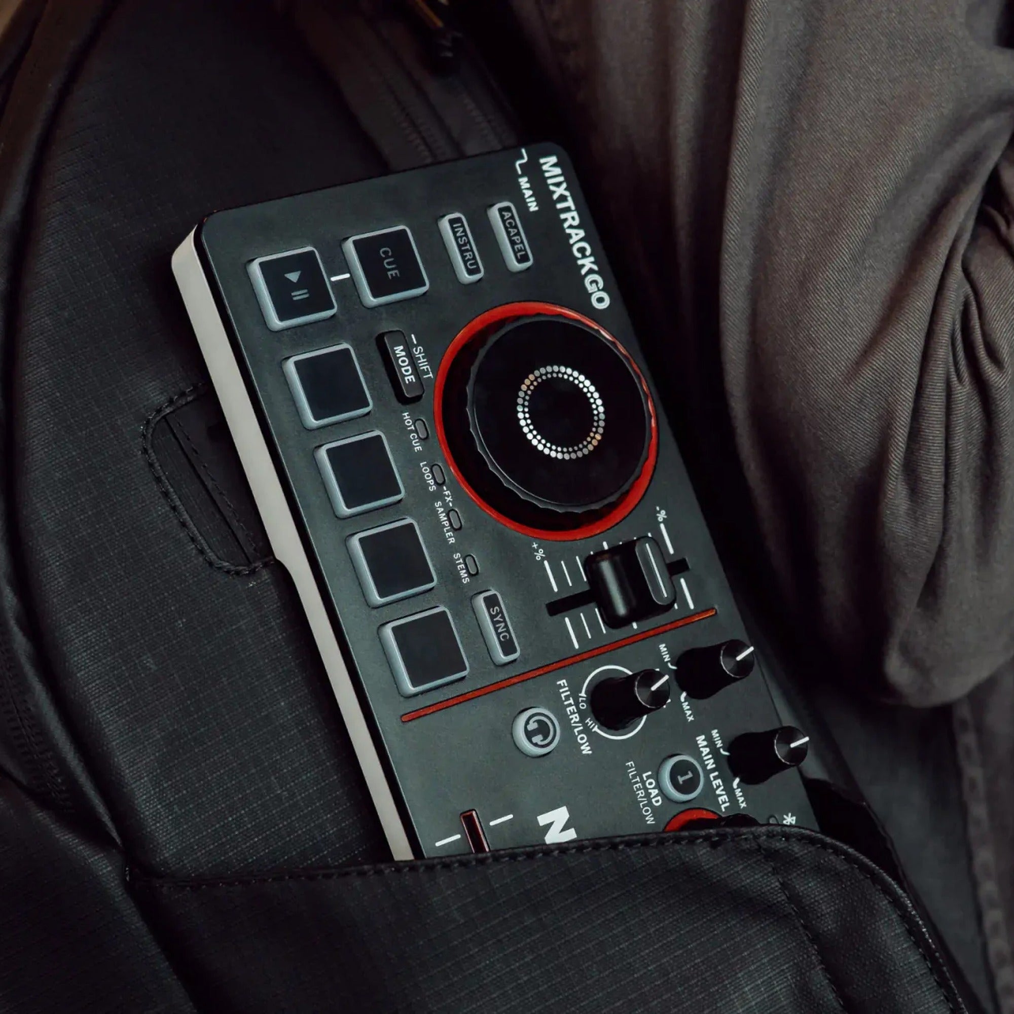 Numark Mixtrack Go – Portable DJ Controller | Soundium