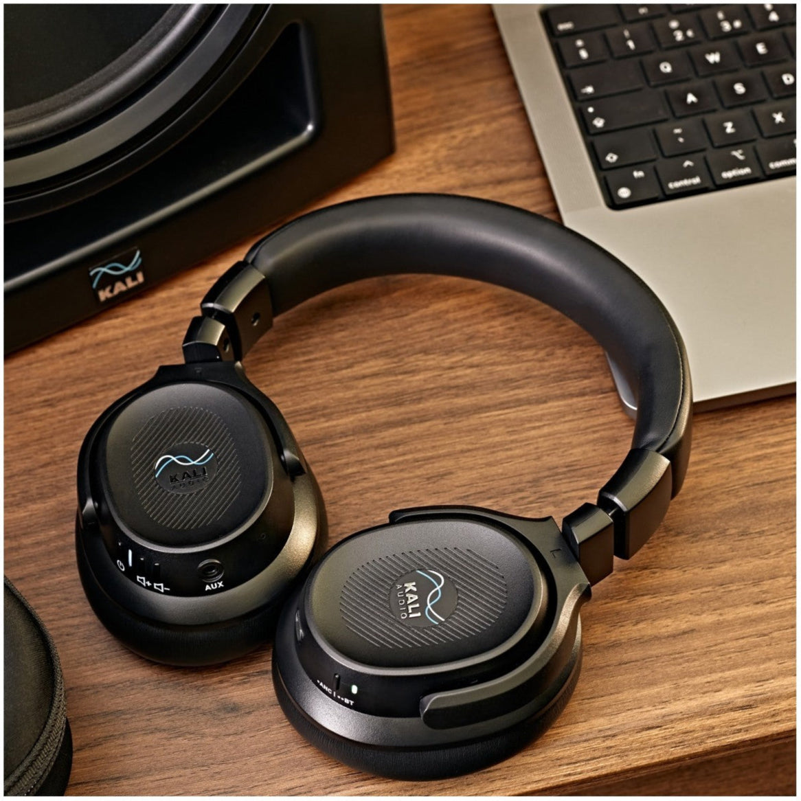 Kali Audio HP-1