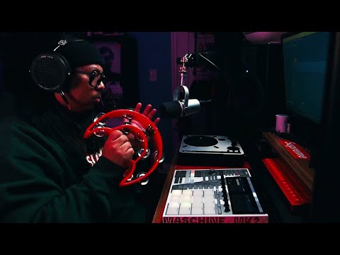 Lataa video: 