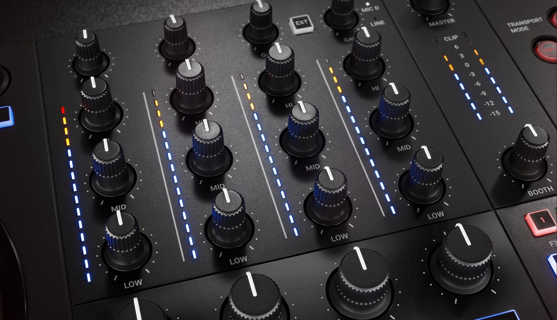 Native Instruments Traktor Kontrol S3 – Soundium