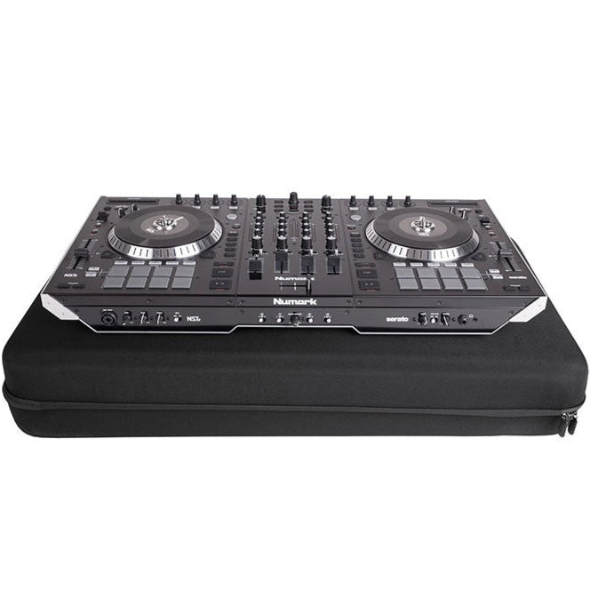 UDG Creator Controller Hardcase 2XL in black, designed for safe transport of DJ equipment with a sturdy exterior.