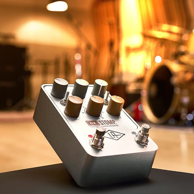 Universal Audio UAFX OX Stomp Dynamic Speaker