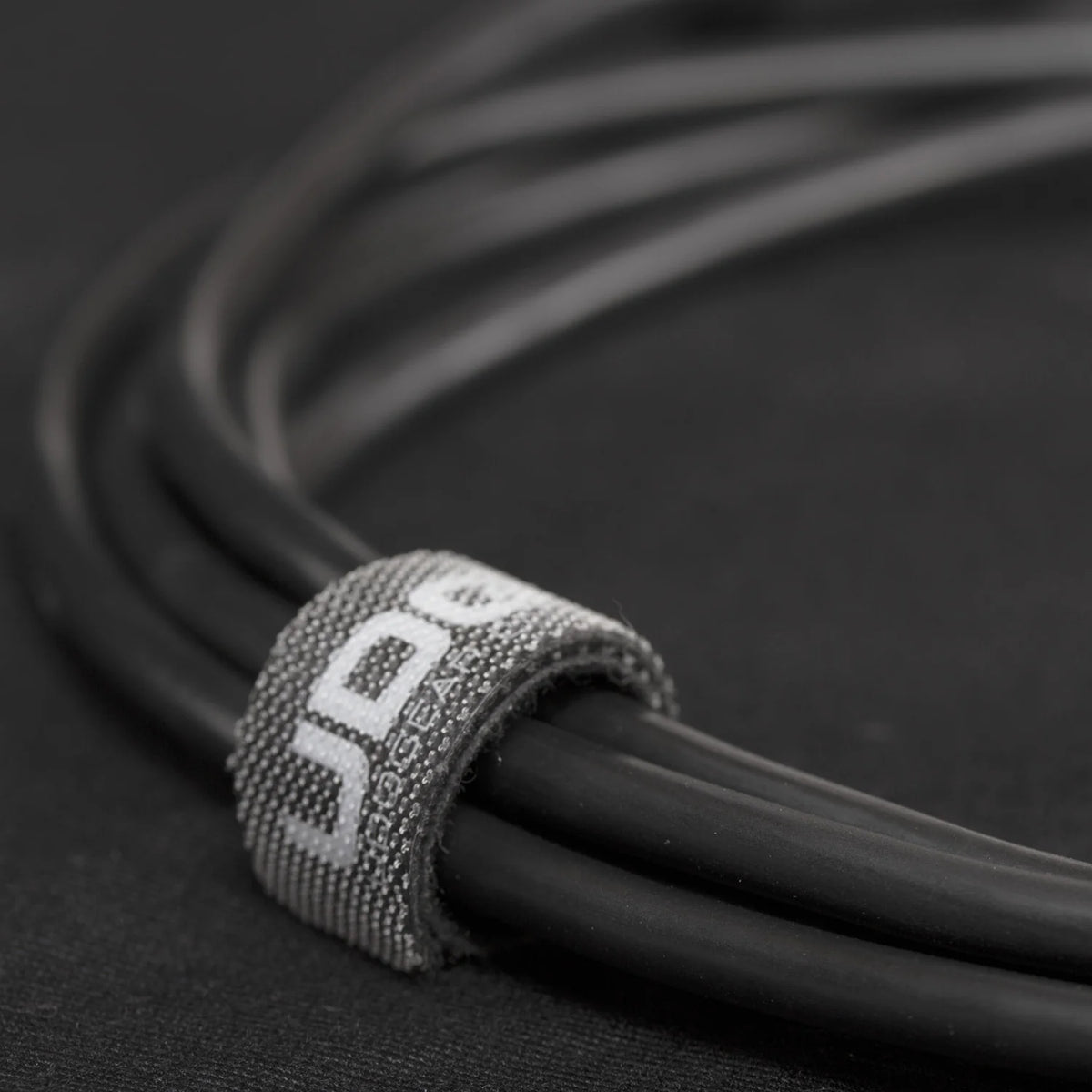 UDG Ultimate Audio Cable USB 2.0 A-B straight black 2-meter cable for audio and data connections.