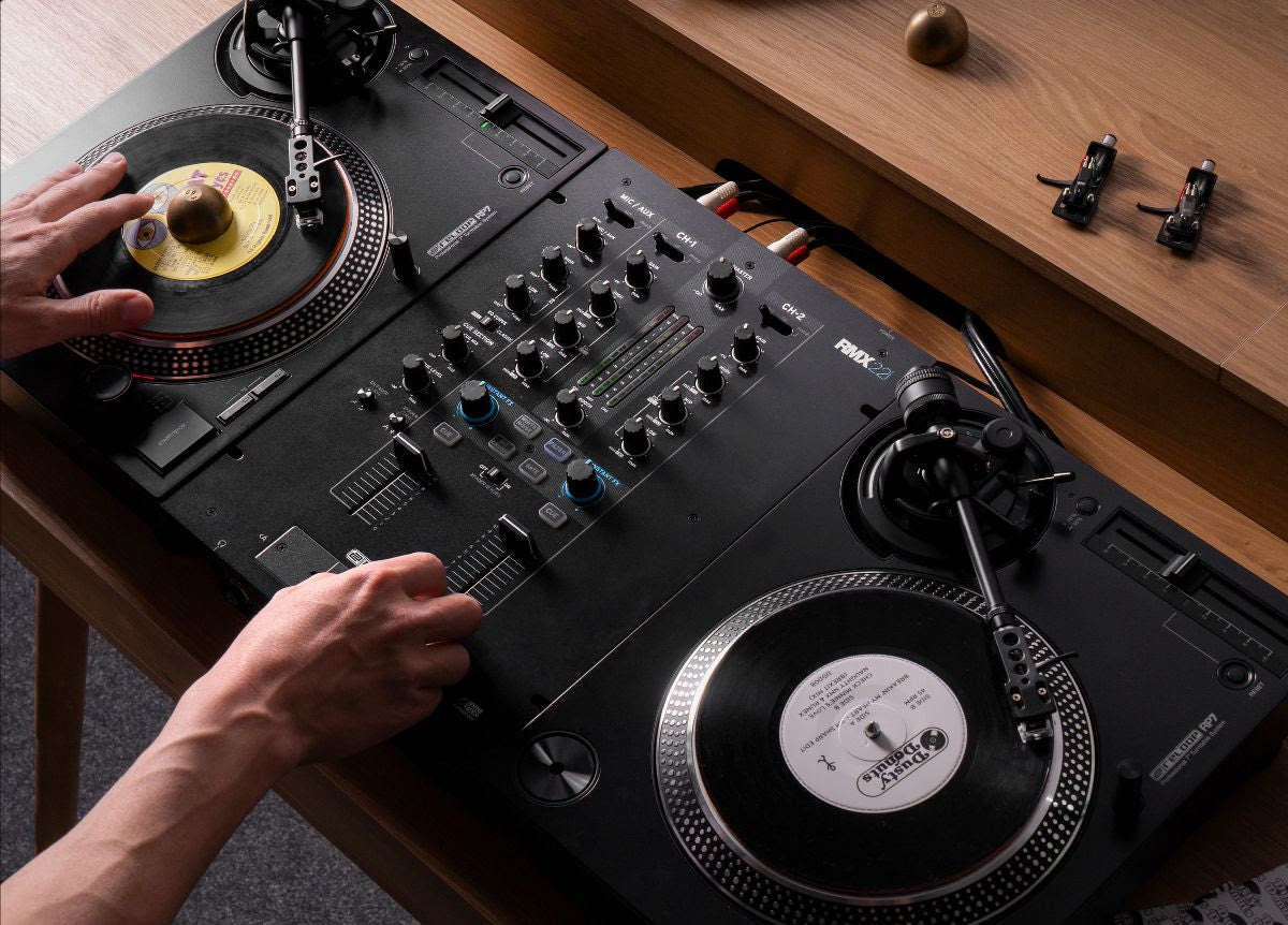Reloop RP-7